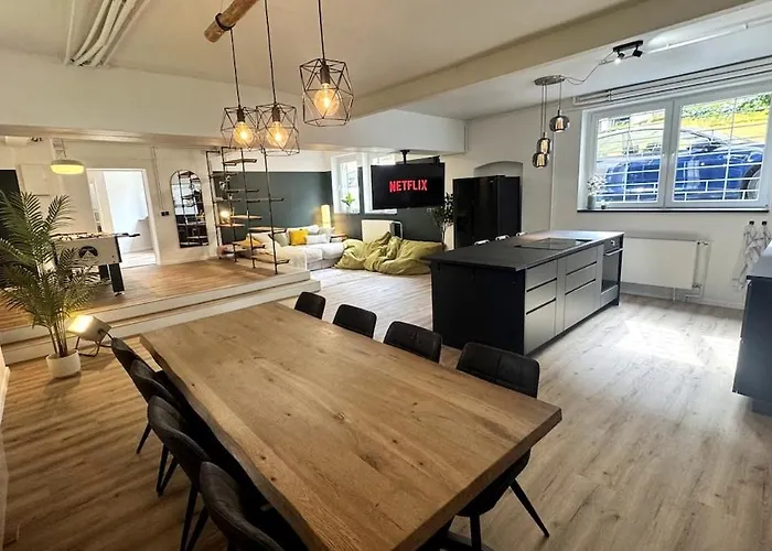 Cozy Loft With Parking I Wifi I Netflix